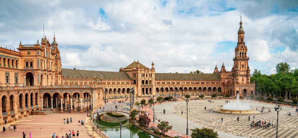 Los 5 principales inversores inmobiliarios activos en Seville.